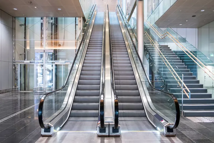 Escalator AMC in Pune, Solapur, Ratnagiri