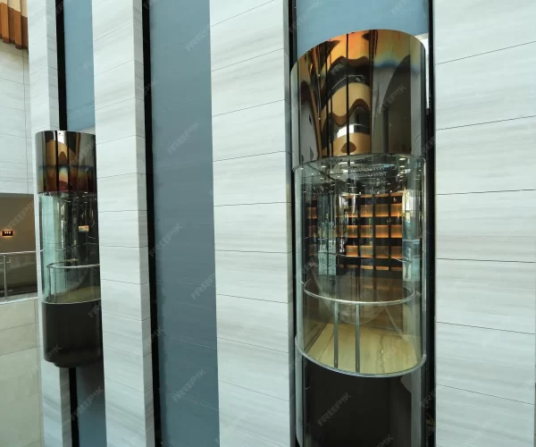 imgi_45_elevator-cabins-hotel_379858-16303